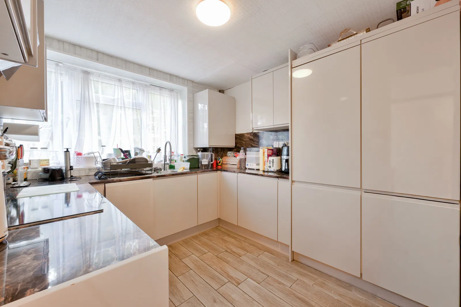 Beech Avenue, Acton, W3 - image 5