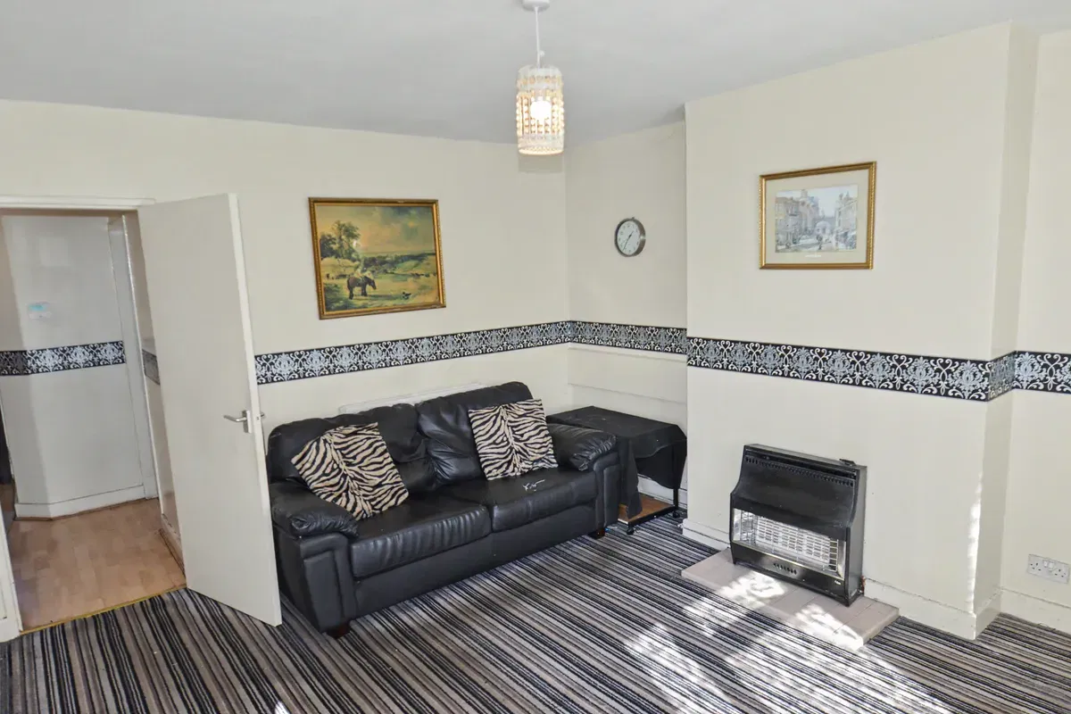 Newtown Road, Bedworth - image 3