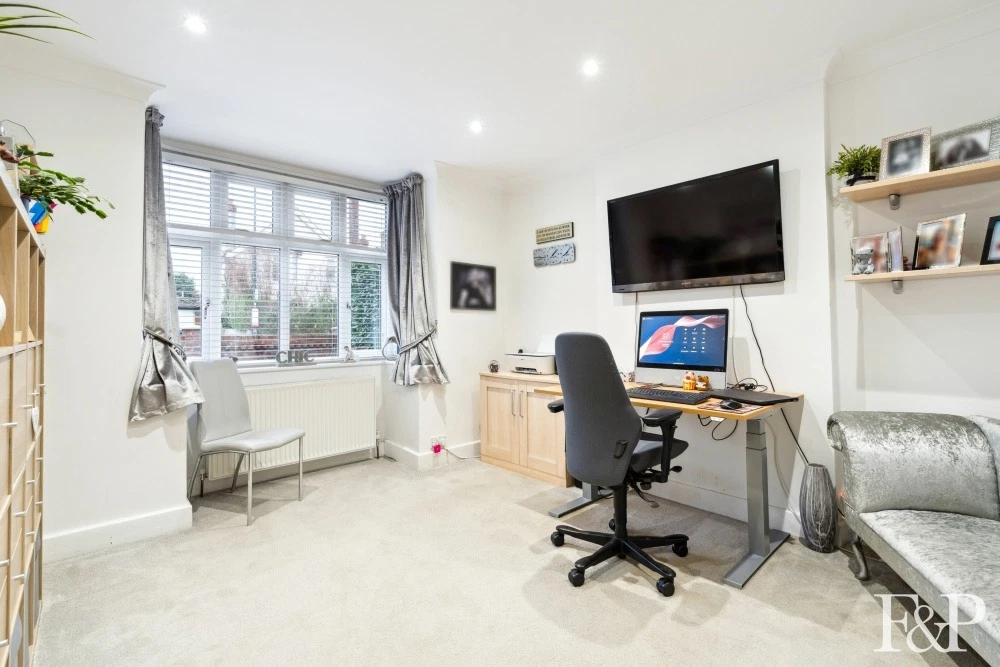 Pinkneys Road, Maidenhead - image 10