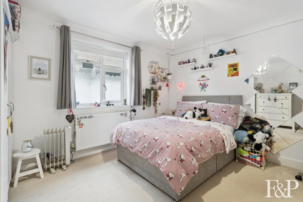 Pinkneys Road, Maidenhead - image 13