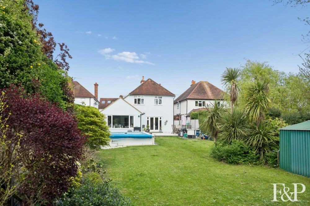 Pinkneys Road, Maidenhead - image 15