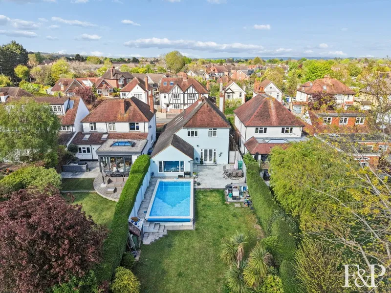 Pinkneys Road, Maidenhead - image 2