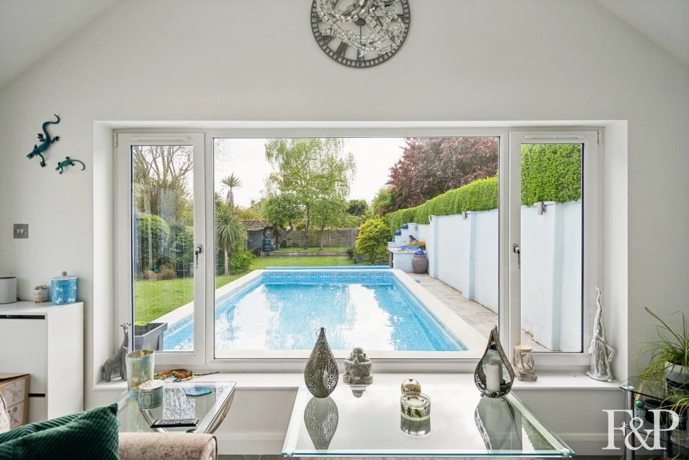 Pinkneys Road, Maidenhead - image 5