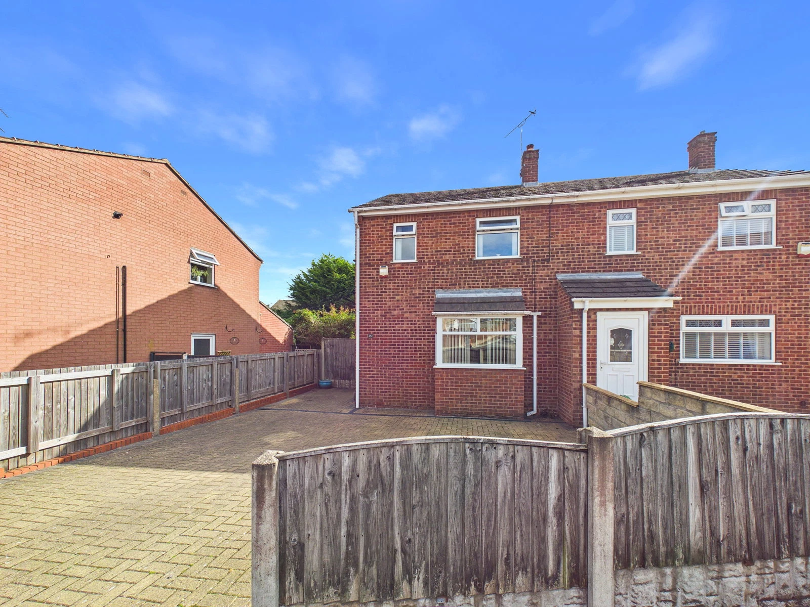 Lymington Road, Mansfield, Nottinghamshire, NG19 6TY - image 1