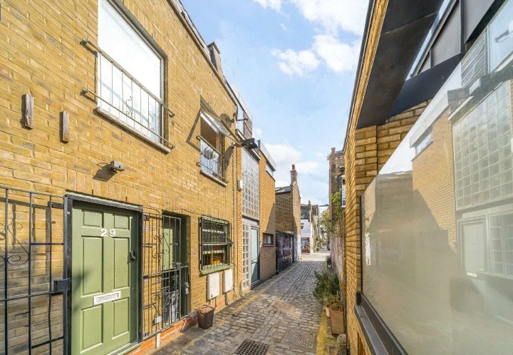 Voss Street, E2 - image 7