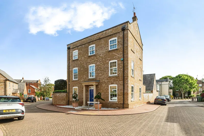 Hambledon Way, Sherfield on Loddon, Hook, RG27