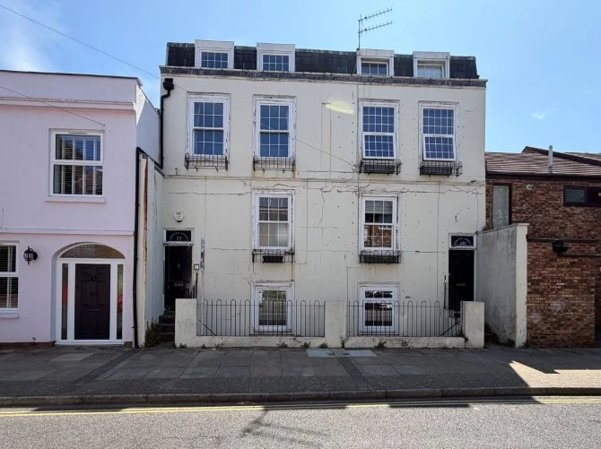 23A Norfolk Street, Southsea, Hampshire, PO5 4DR - image 15