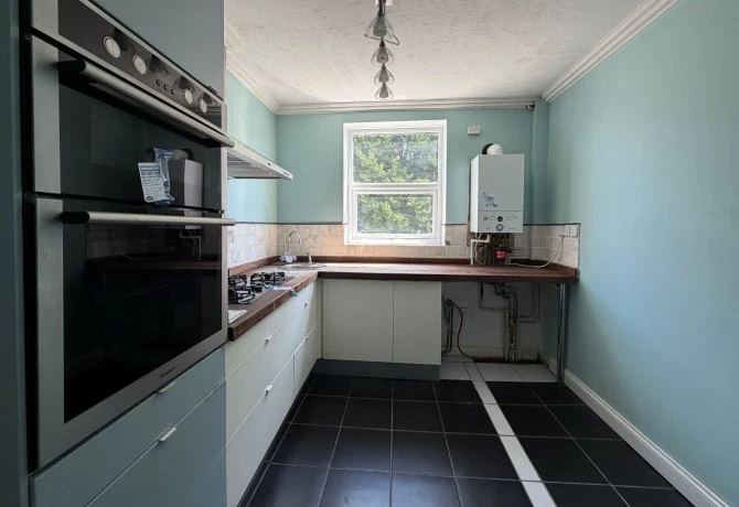 23A Norfolk Street, Southsea, Hampshire, PO5 4DR - image 4