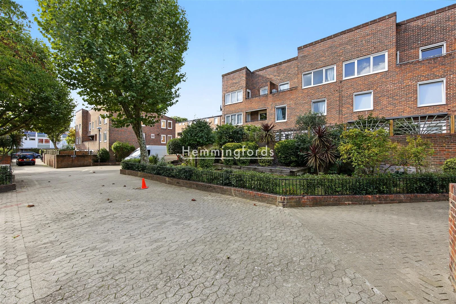 Cowdenbeath Path, Islington, London, N1 0LE - image 2