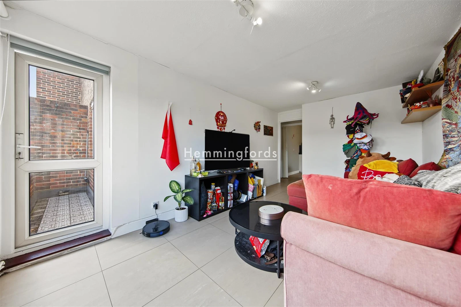 Cowdenbeath Path, Islington, London, N1 0LE - image 3