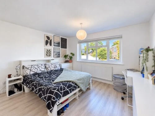 Acrefield Park, Liverpool, L25 - image 22