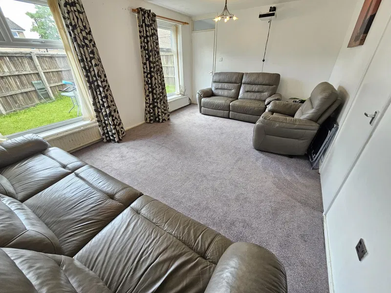 Pheasant Drive, Manchester, M21 - image 3