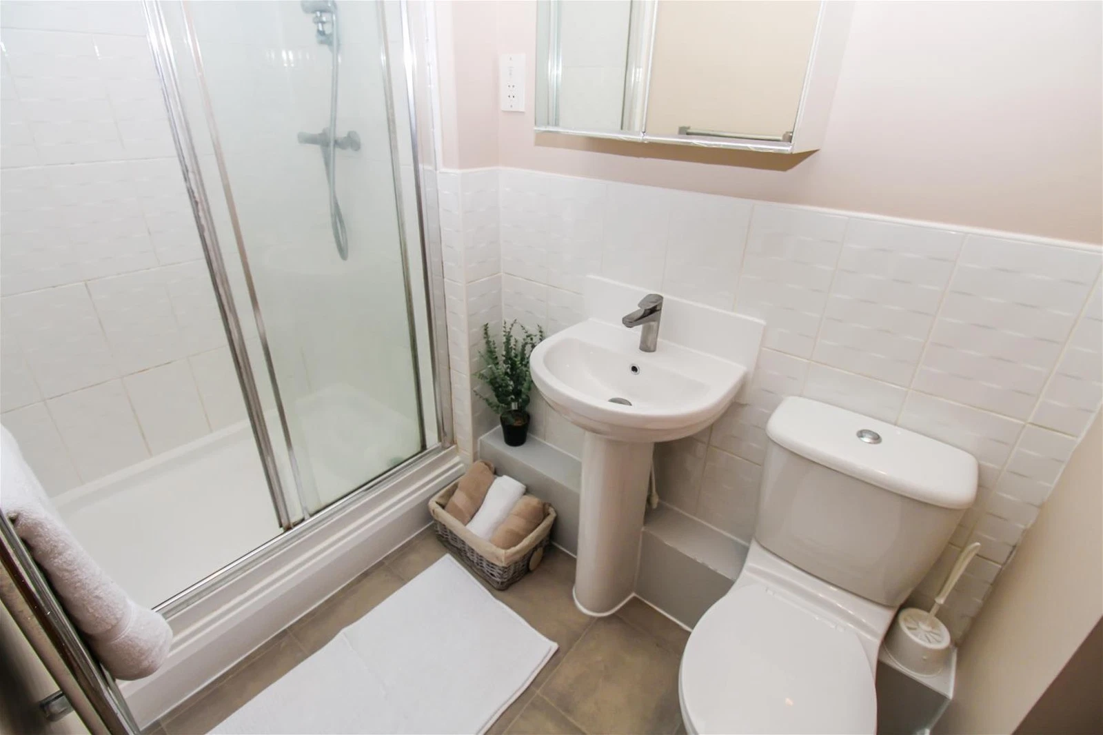 Royal Troon Mews, Wakefield - image 6