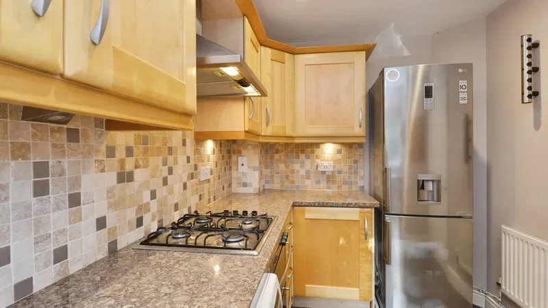 Horn Lane, Stony Stratford, Milton Keynes, MK11 - image 2