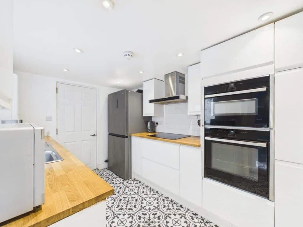 Swindon Street, Cheltenham, GL51 - image 5