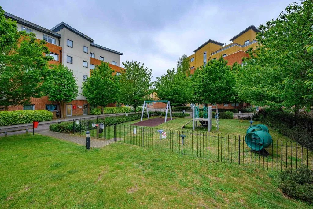 Charrington Place, St. Albans - image 4