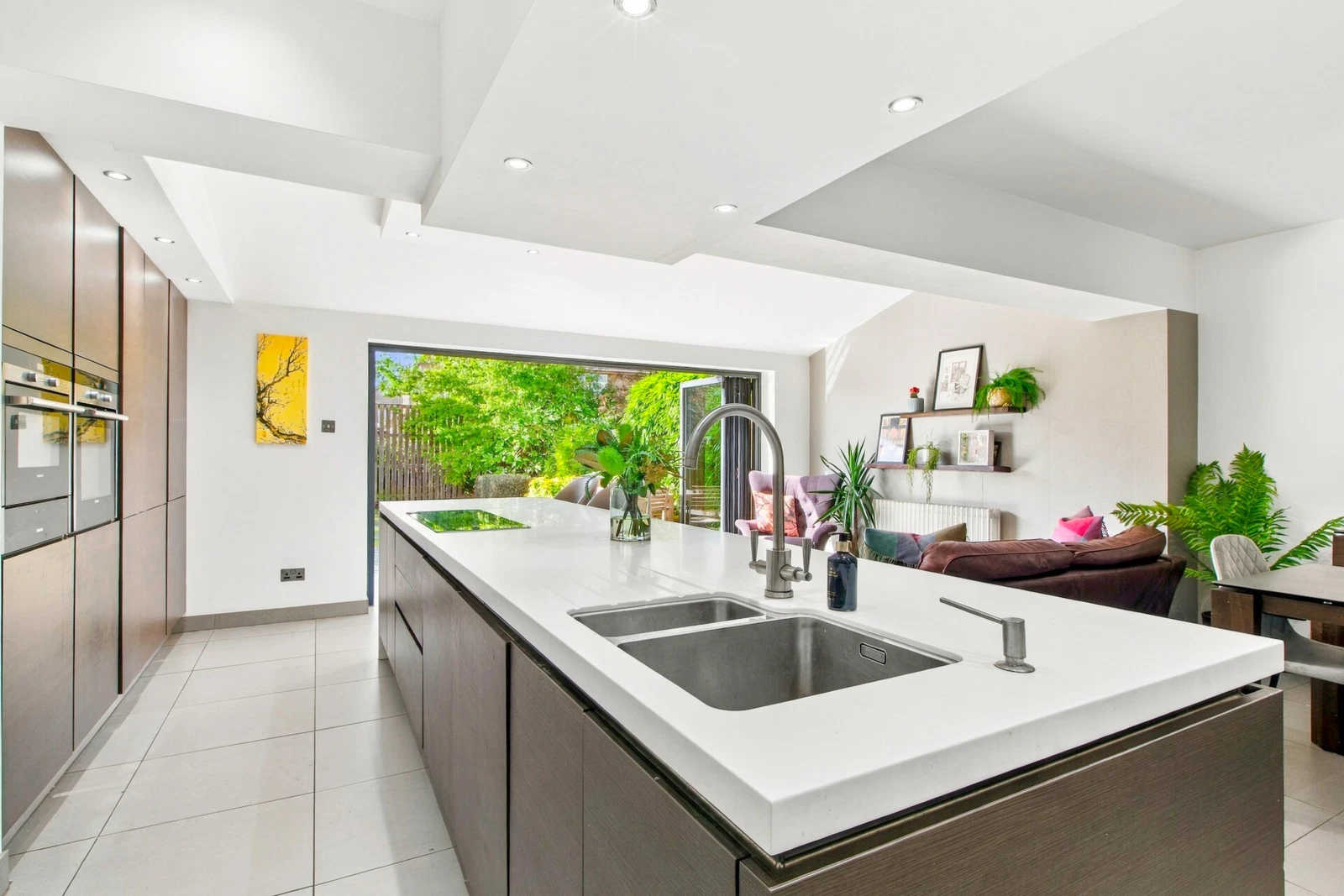 Woodbourne Avenue, Alwoodley, LS17 - image 7