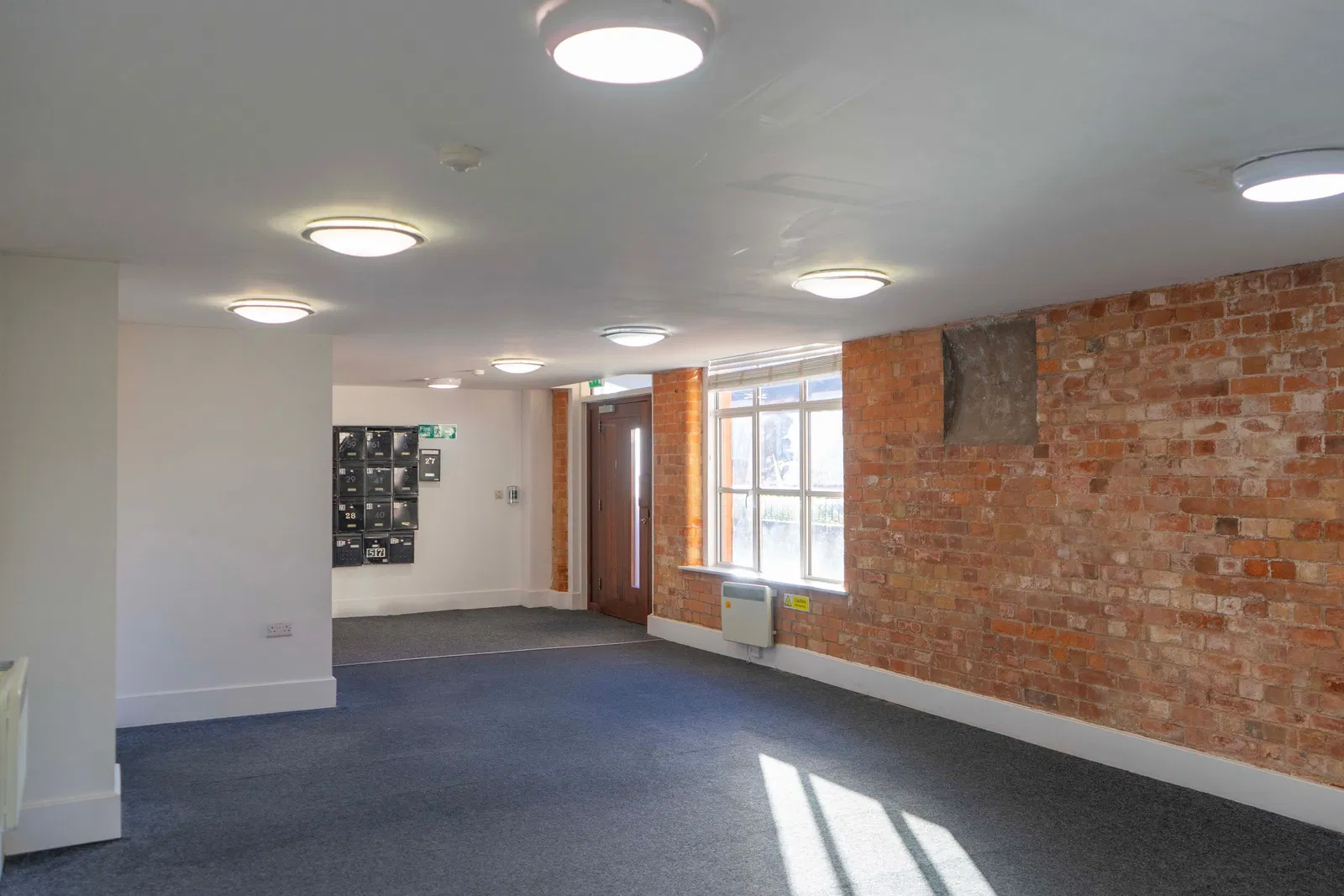 Wheatsheaf Court, Knighton Fields, Leicester - image 4
