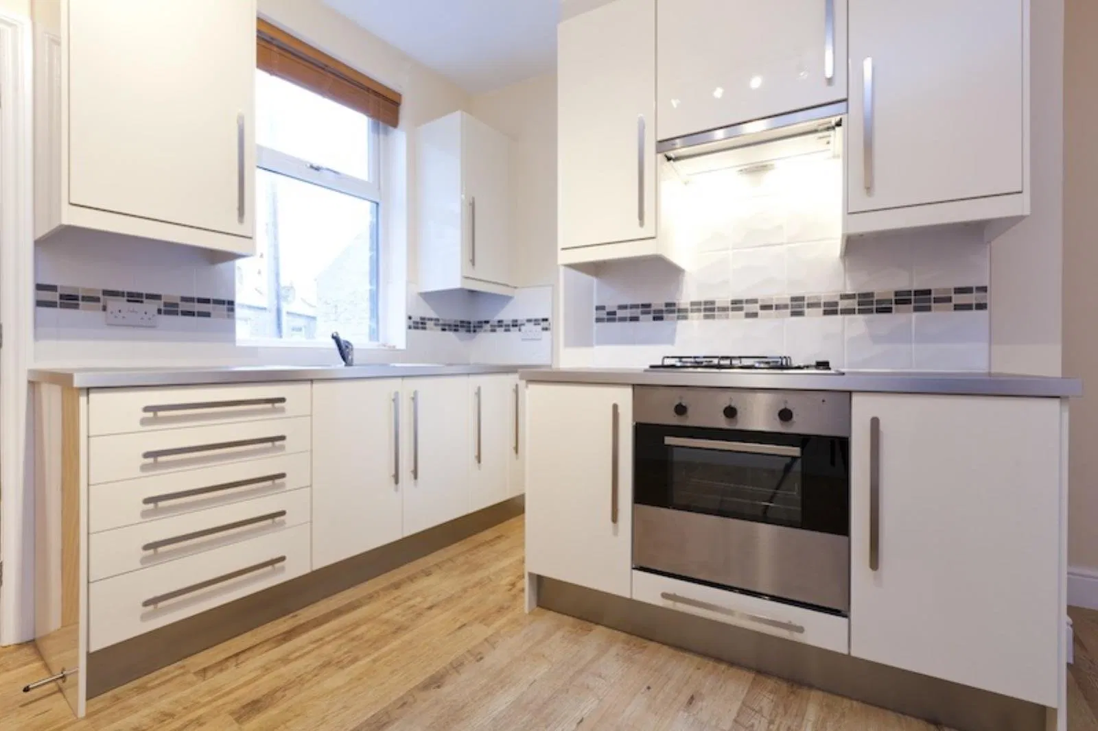 Binns Street, Bingley, West Yorkshire, BD16 - image 4