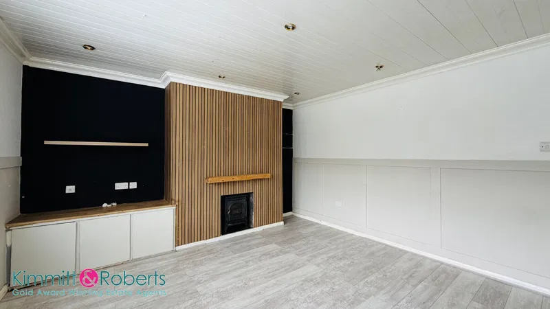 Ash Crescent, Seaham, Durham, SR7 7UG - image 2