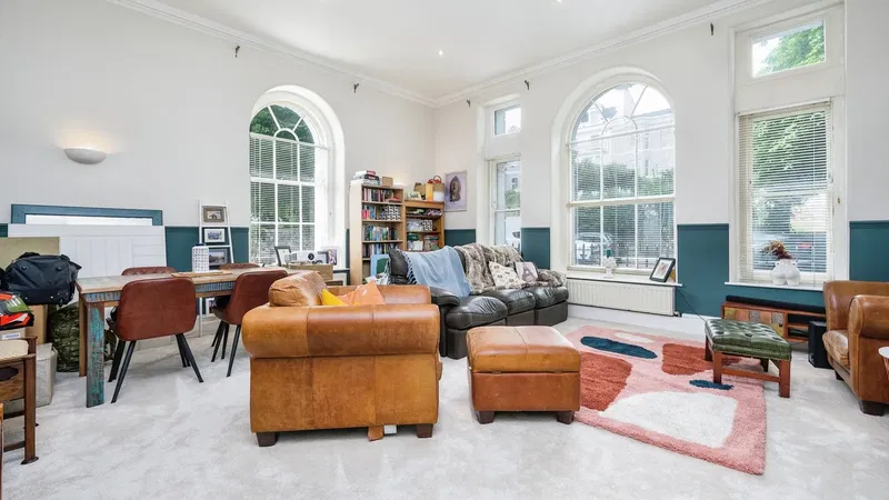 Clarendon House, 1-3 Albert Road, Plymouth, Devon, PL2 - image 2