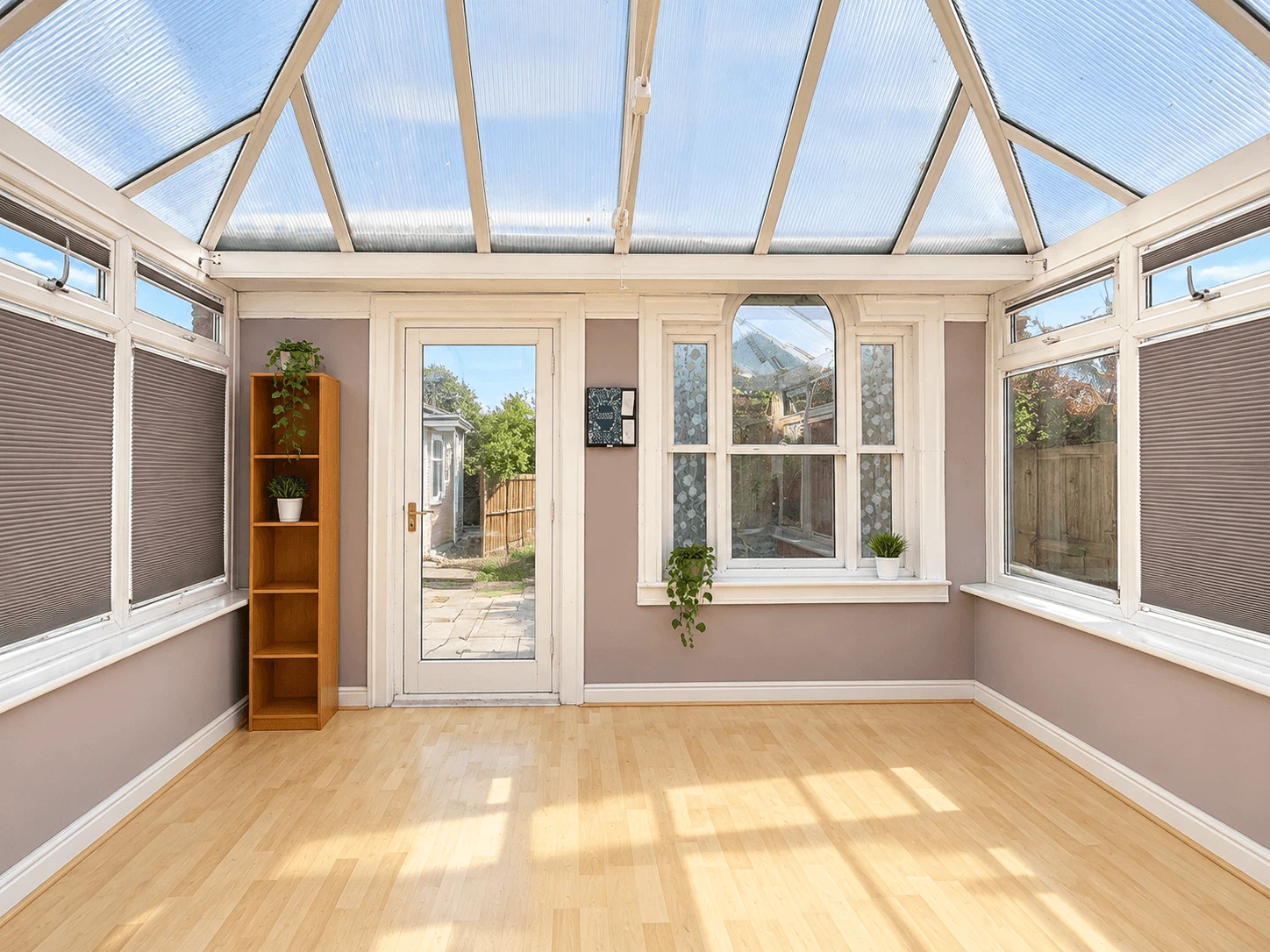The Comfrey, Aylesbury, HP19 - image 2