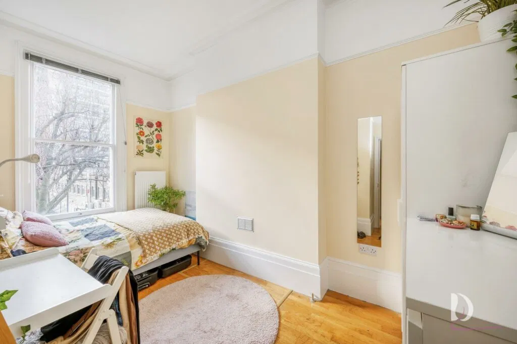 Lanark Place, London, W9 - image 4