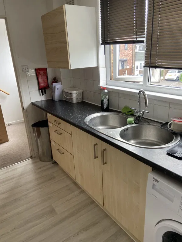 9 Wensleydale, Hemel Hempstead, Hertfordshire HP2 5TF - image 3