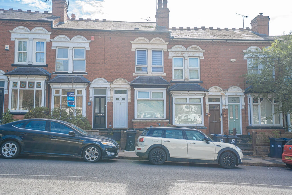 War Lane, Harborne, Birmingham, B17 9RR - image 1