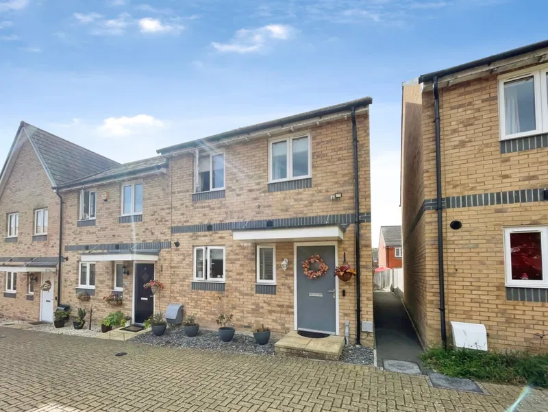 St. Anthony Road, Basingstoke, RG24