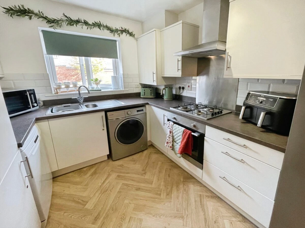 St. Anthony Road, Basingstoke, RG24 - image 5