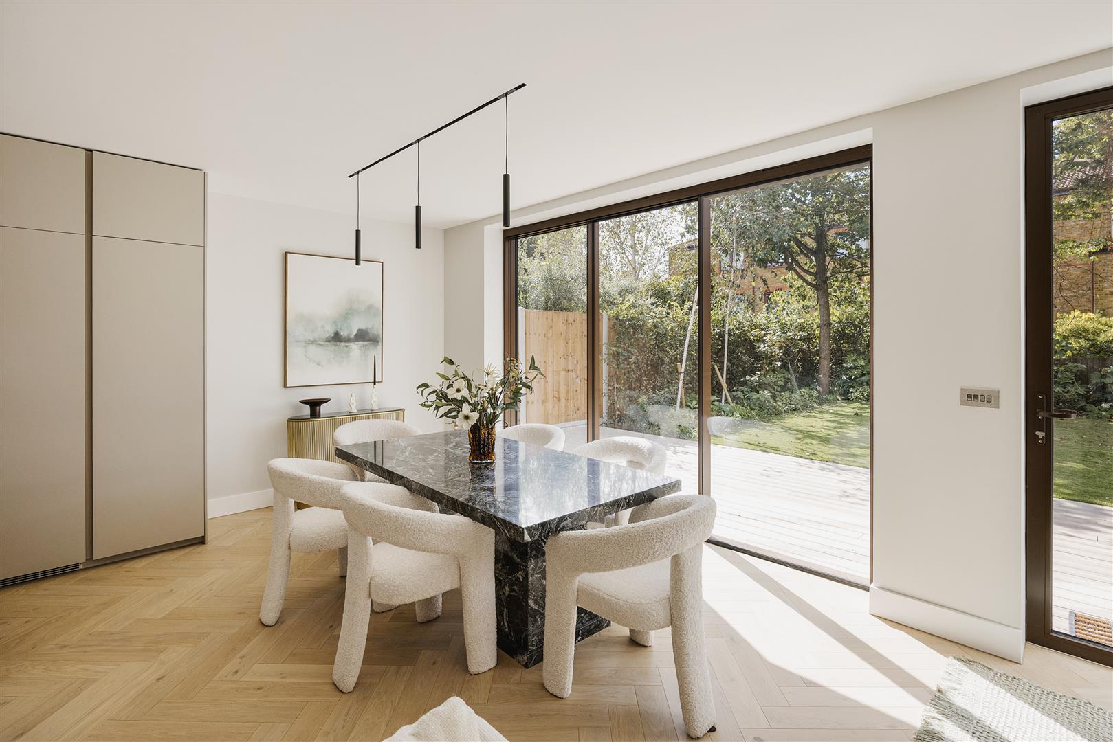 Fraser Road, Walthamstow, E17 - image 13