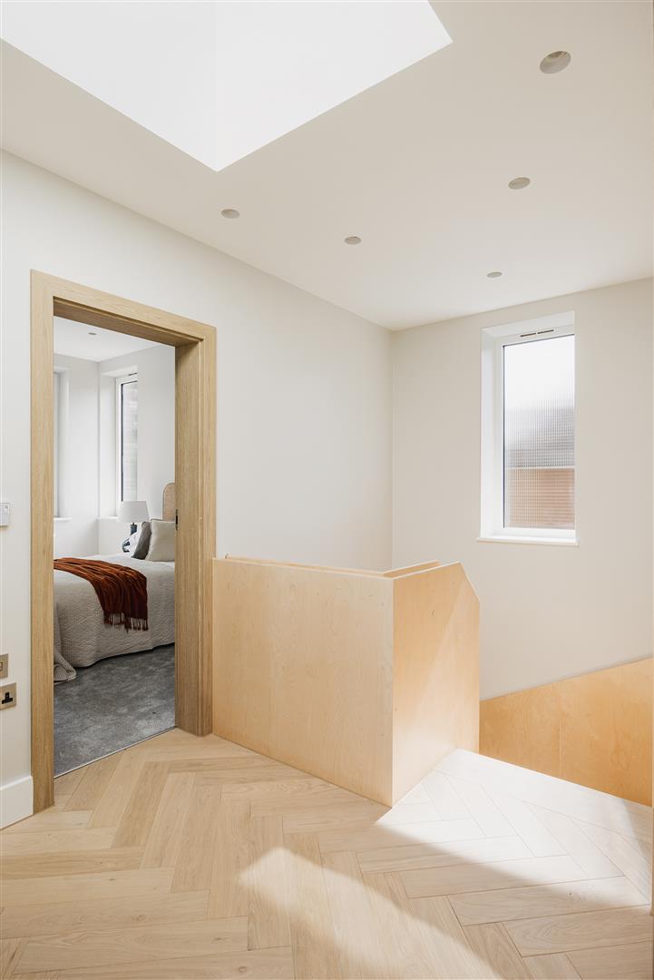 Fraser Road, Walthamstow, E17 - image 20