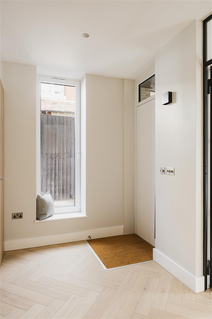 Fraser Road, Walthamstow, E17 - image 33