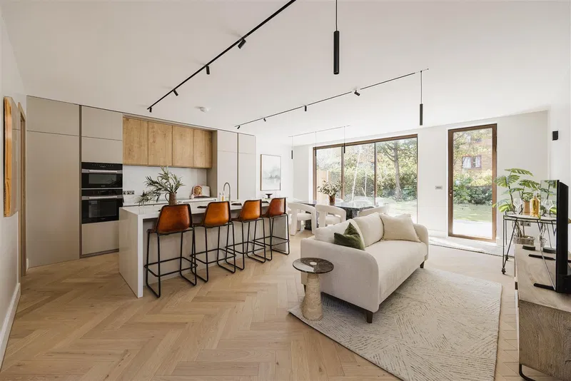 Fraser Road, Walthamstow, E17 - image 3