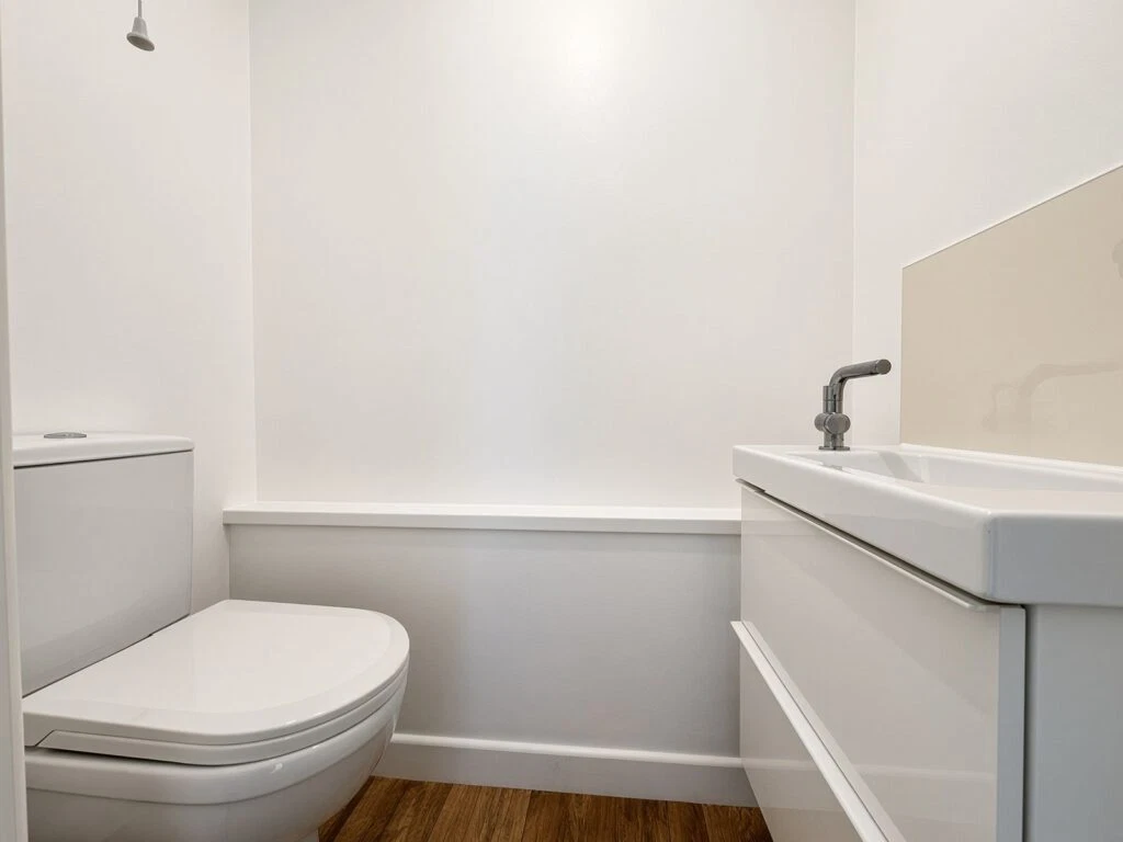 Grosvenor Road, Westbourne - image 9