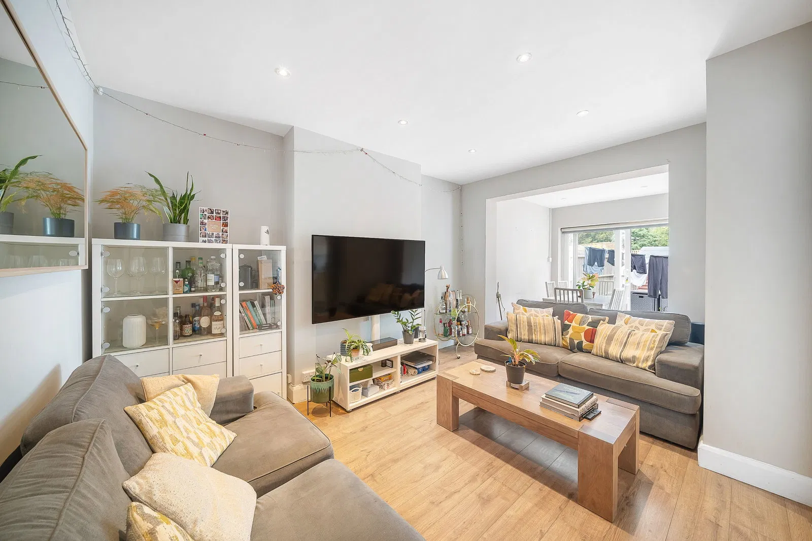 Queensville Road, Balham, SW12 0JL - image 2