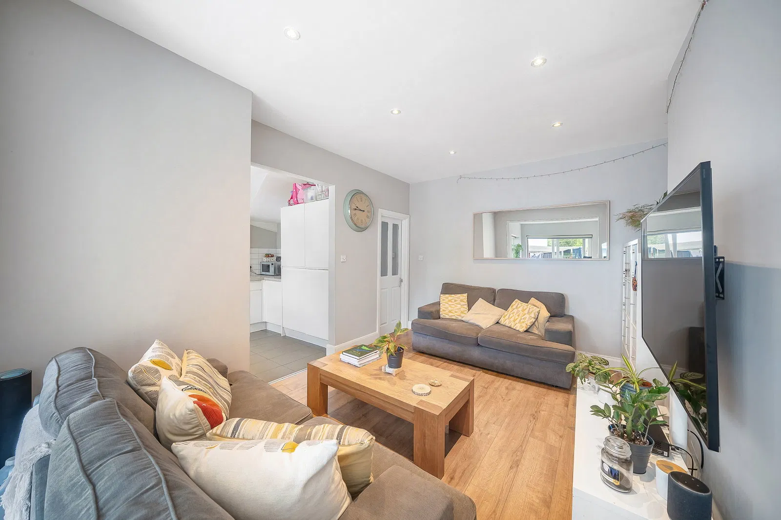 Queensville Road, Balham, SW12 0JL - image 4