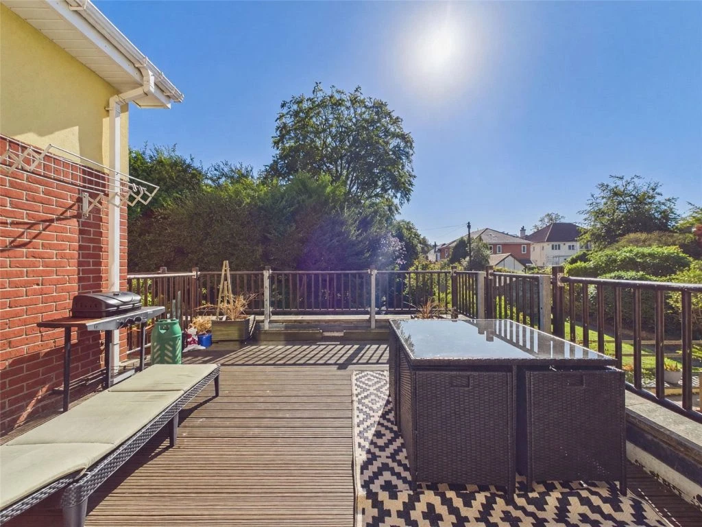 Parkwood Road, Bournemouth, Dorset, BH5 2BS - image 2
