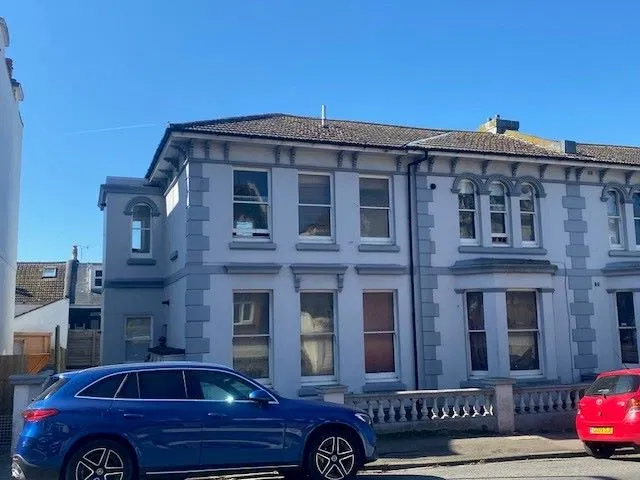 Flat 9, 142-144 Eastern Road, Brighton, East Sussex, BN2 0AE