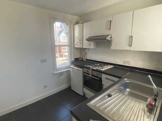 Flat 9, 142-144 Eastern Road, Brighton, East Sussex, BN2 0AE - image 4