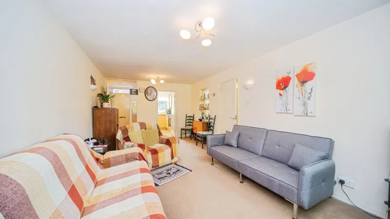 Highfield Road, Southampton, Hampshire, SO17 - image 2