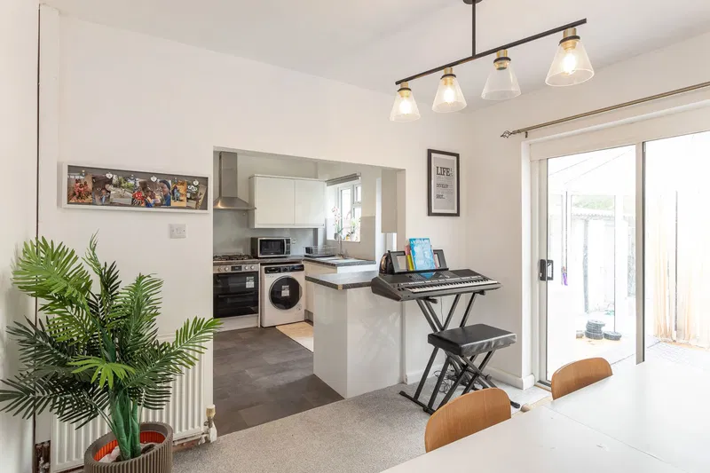 Borrowmead Road, Headington, OX3 - image 3