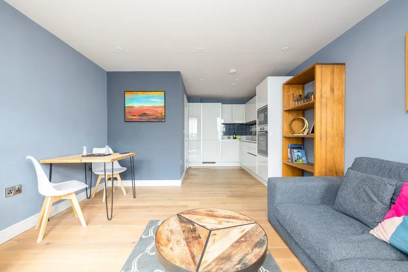 Lime Kiln Road, Harbourside, Bristol - image 3
