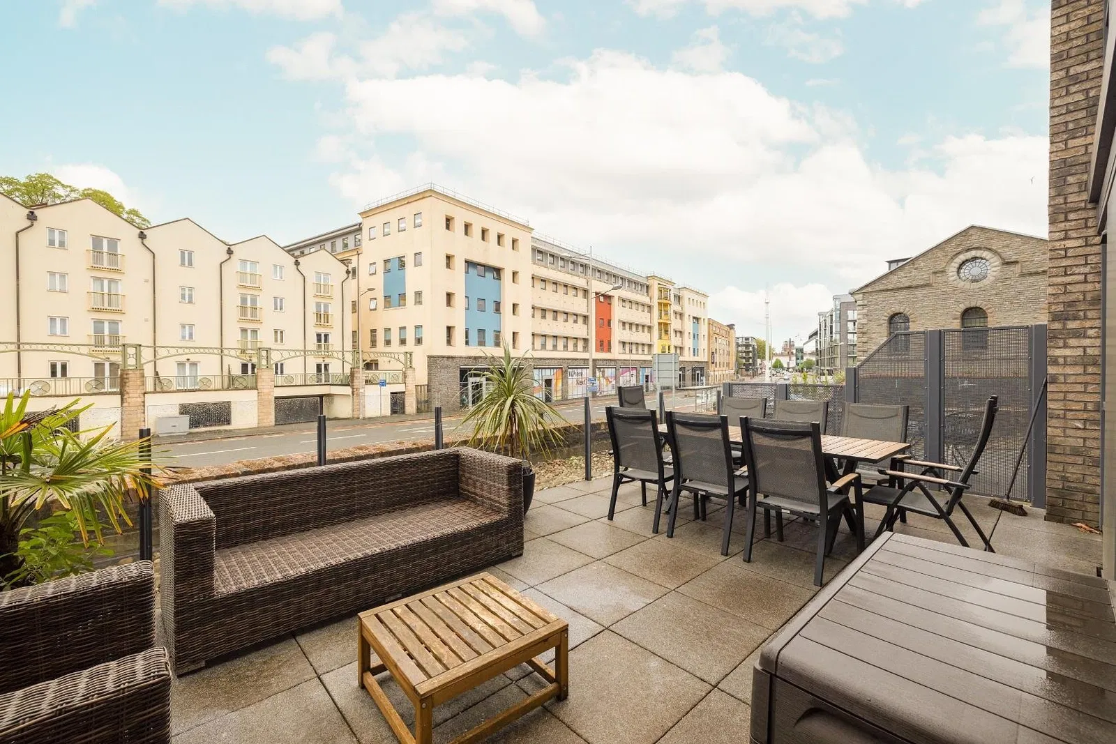Lime Kiln Road, Harbourside, Bristol - image 4