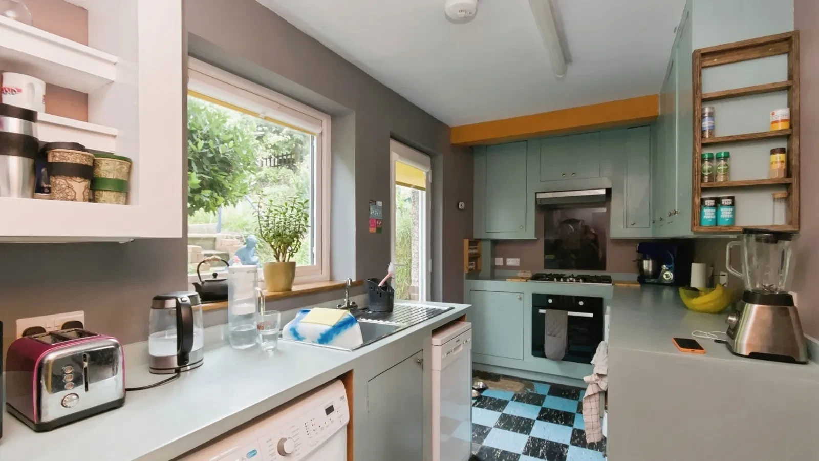 The Avenue, Brighton, East Sussex, BN2 - image 14