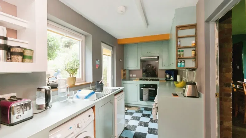 The Avenue, Brighton, East Sussex, BN2 - image 3