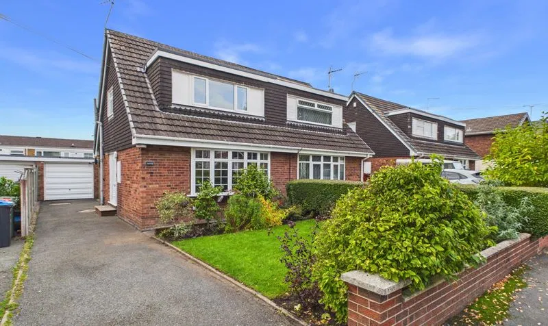 Chester house prices & property market 2026: median £265k, October ...