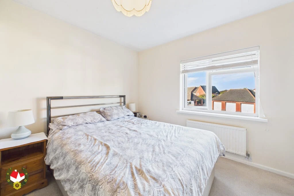 Chestnut Road, Abbeymead, Gloucester, GL4 - image 5