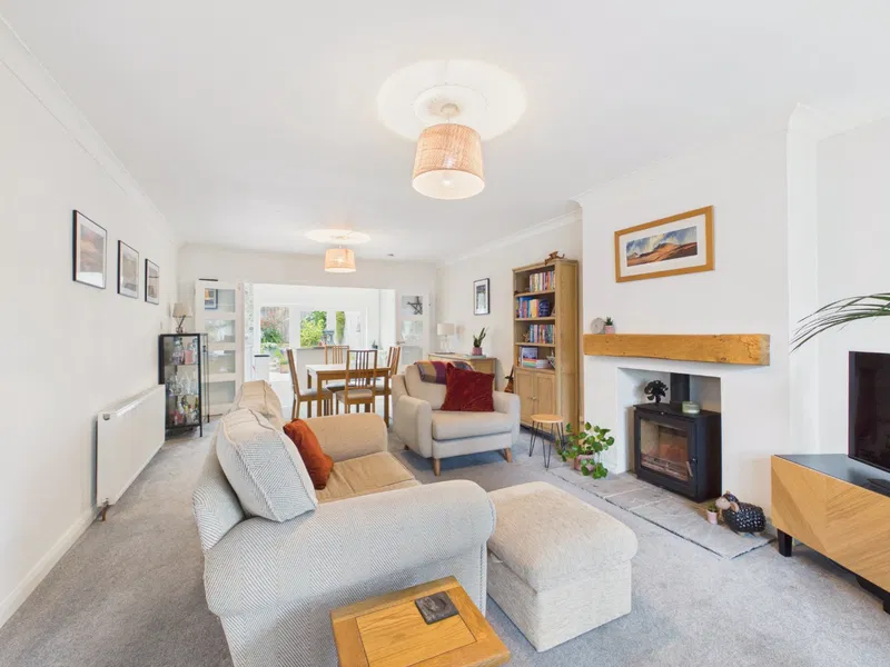 Beechfield Drive, Willerby, Hull, HU10 6DF - image 2